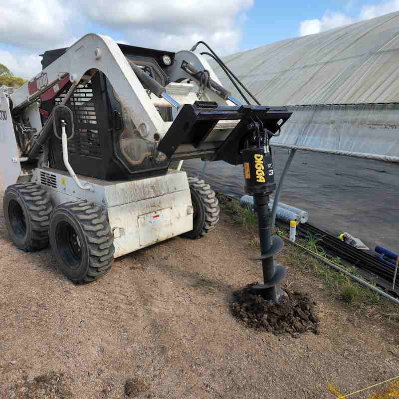 11 - Planting Hole Digga 800x800 20241024 - 08